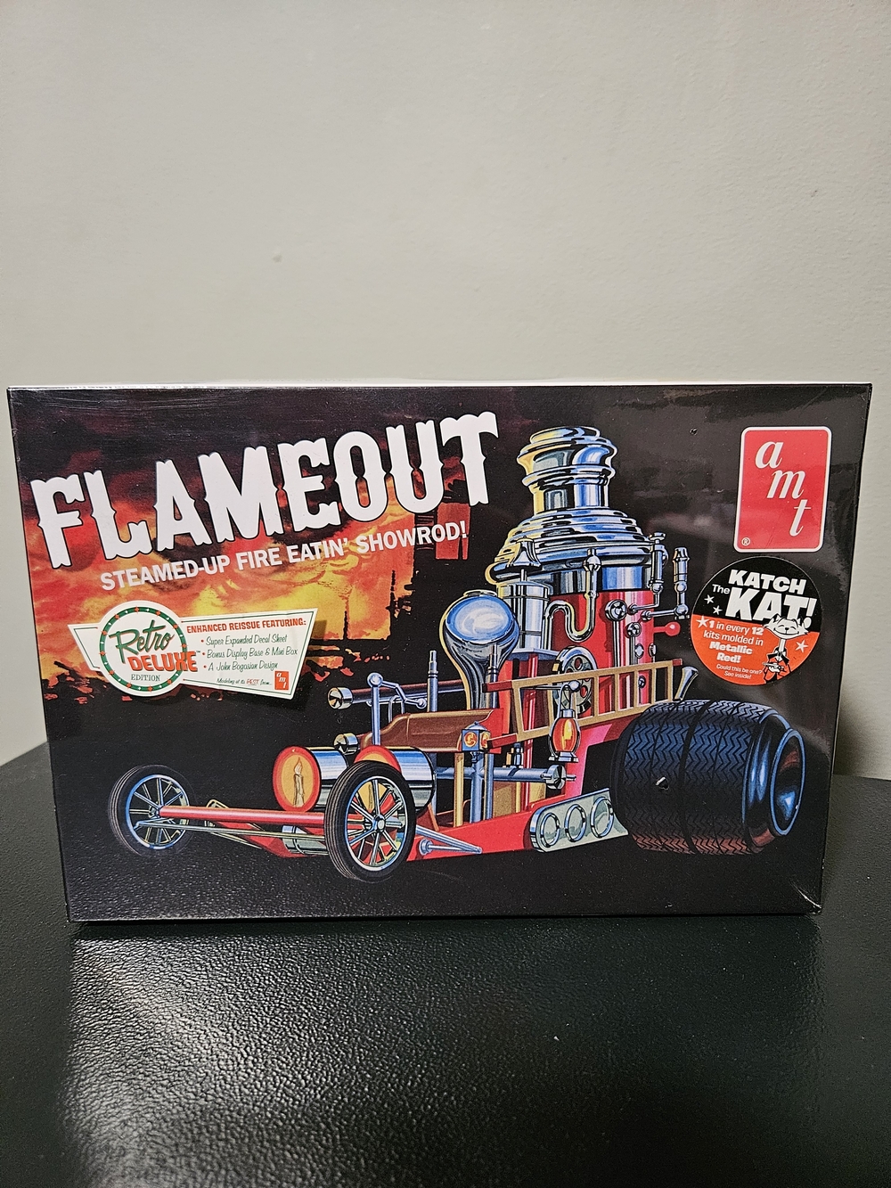Flameout Retro Deluxe Red Plastic Model Kit By AMT